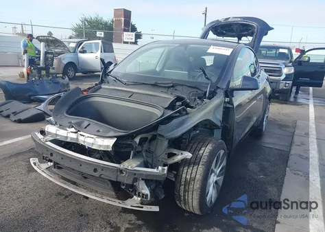 2023 Tesla Model Y Rwd from USA, damaged, VIN 7SAYGDED0PF960208